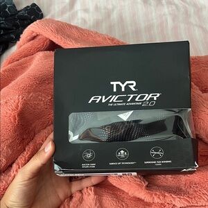 TYR Avictor 2.0 Black